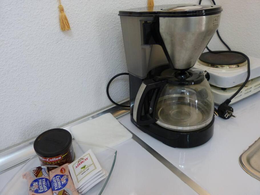 באקו Live-Inn Stunning Apartment On Azneft Sq With President Palace & Old City Views מראה חיצוני תמונה